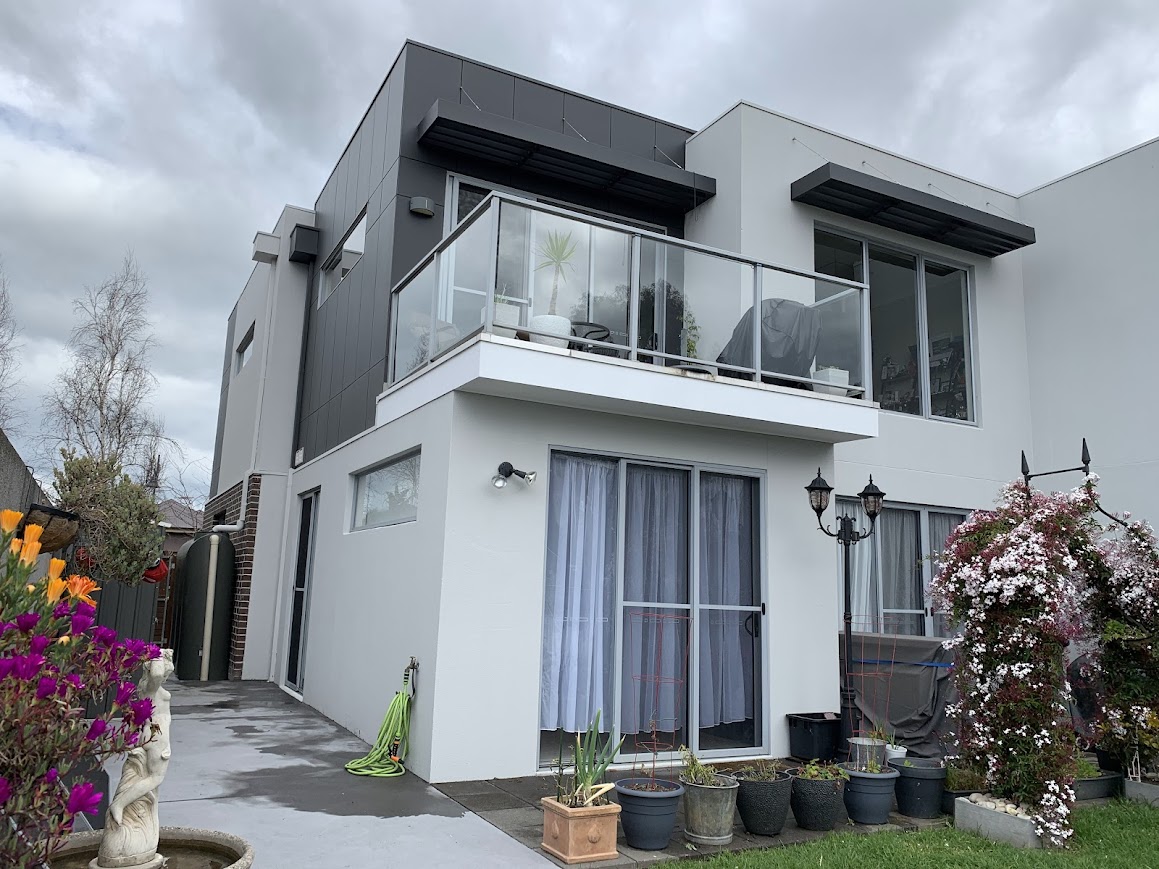Professionally cleaned windows on a Cardinia home